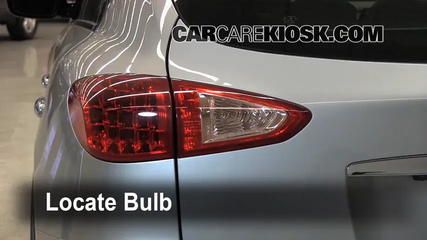 2008 Infiniti EX35 Journey 3.5L V6 Lights Reverse Light (replace bulb)